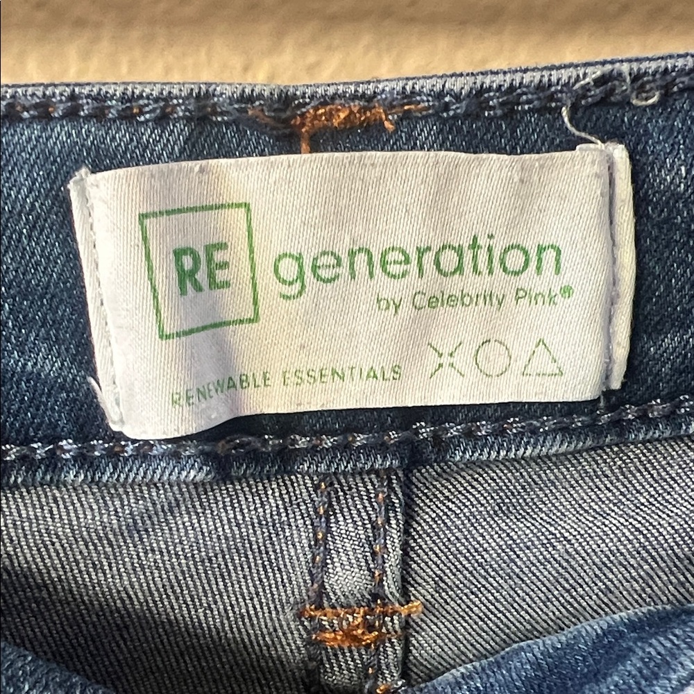Stylish Blue Denim Women's Jean Shorts - Picture 4 of 7